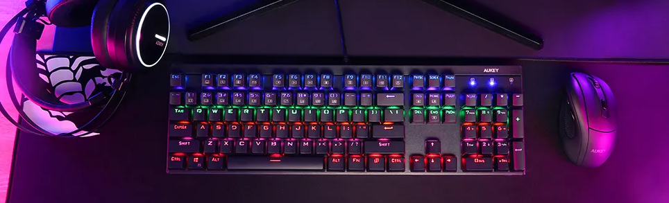 Aukey KM-G6 Tastiera Meccanica da Gaming Tasti Retroilluminati RGB Switch Blu - Layout Italiano